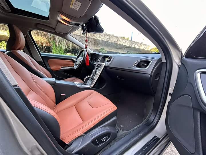 Volvo S60 2015 S 60 L 2.0 T — фото 9