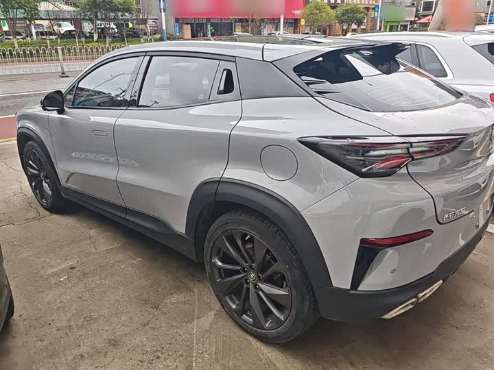 Changan UNI-T 2020 1.5 T Premium — фото 5