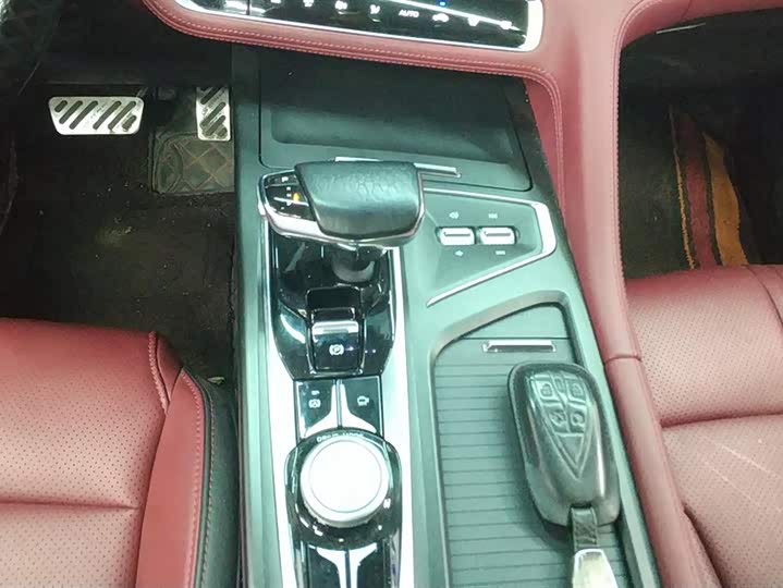 Changan CS75 PLUS 2021 2.0 T AT — фото 16