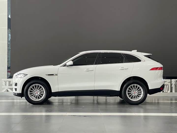 Jaguar F-PACE 2019 2.0 T 4 WD — фото 3