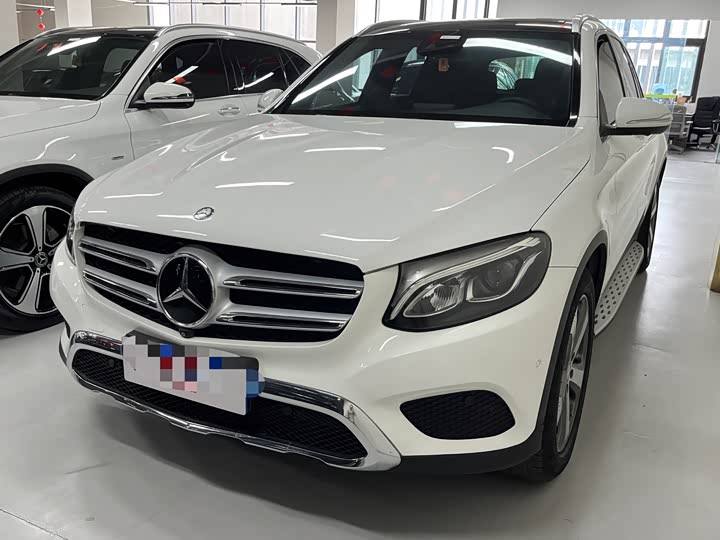 Mercedes-Benz GLC 2016 GLC 260 4 MATIC Luxury