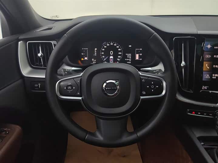 Volvo XC60 2021 T 5 4 WD — фото 15