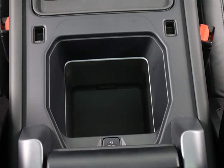 Land Rover Defender — фото 17