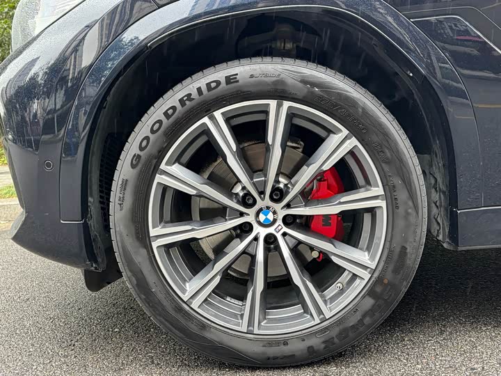 BMW X6 2022 x Drive 30i M — фото 13