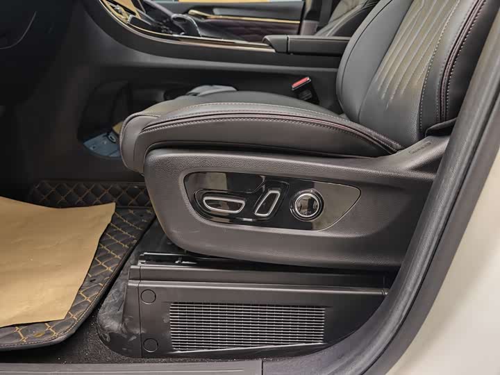 Trumpchi M8 2024 400 T — фото 10