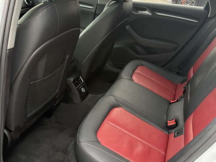 Audi A3 2018 30 Limousine 35 TFSI — фото 7