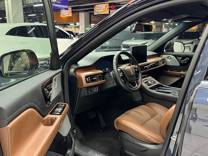 Lincoln Aviator — фото 10