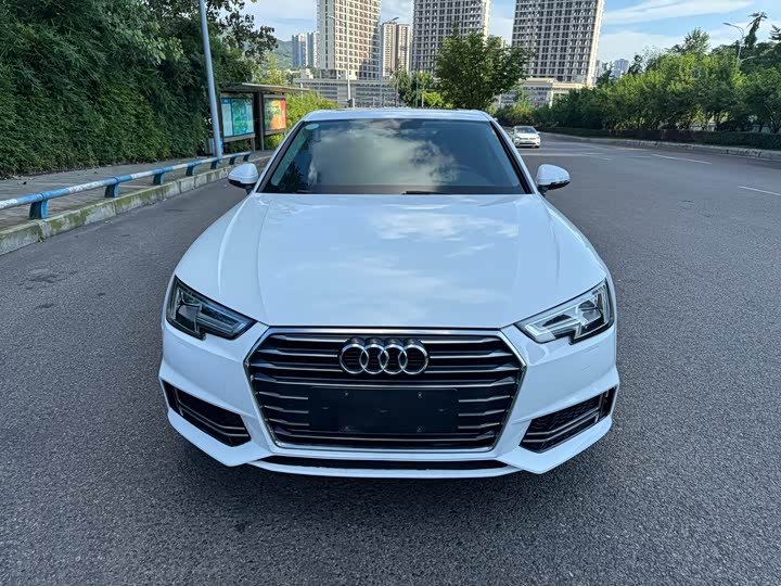 Audi A4L 40 TFSI базовая V — фото 2