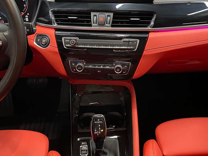 BMW X2 2023 s Drive 25i M — фото 6