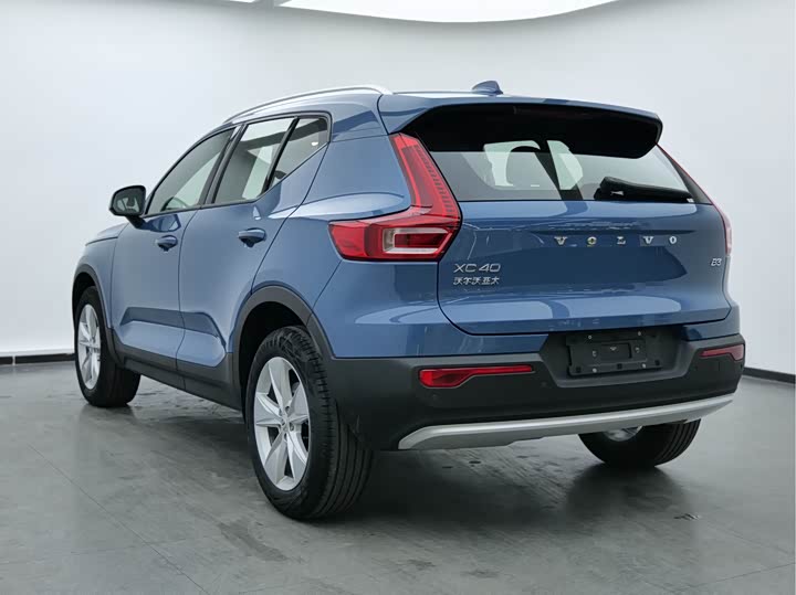 Volvo XC40 2024 B 3 — фото 6