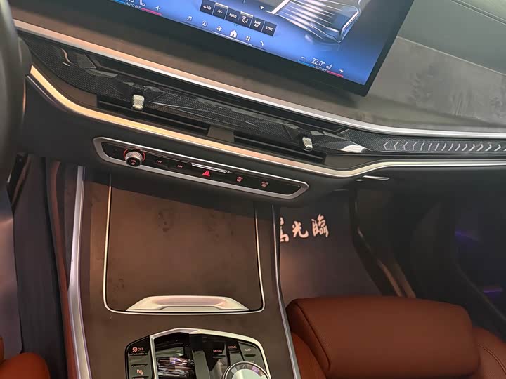 BMW X7 2023 x Drive 40i M — фото 14