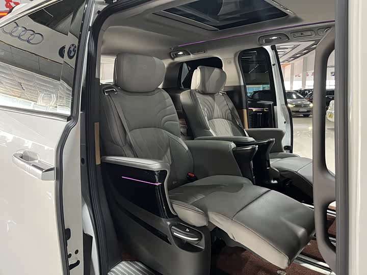Trumpchi M8 2024 400 T — фото 16
