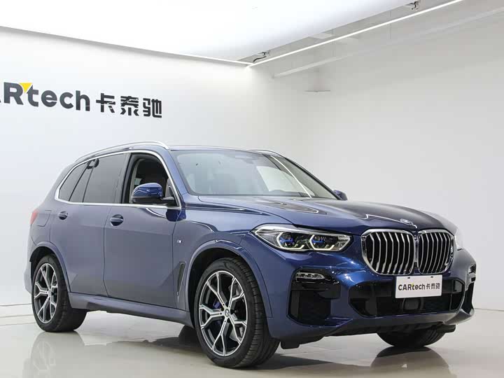 BMW X5 2019 x Drive 40i M — фото 3