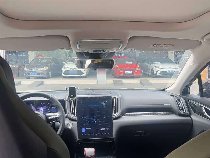 Hongqi HS3 2023 1.5 T 2 WD — фото 14