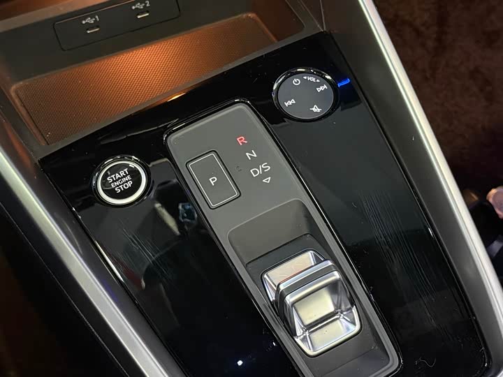 Audi A3 2023 A 3 L Limousine 35 TFSI Sport — фото 11