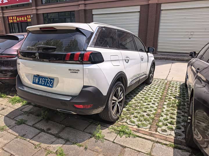 Peugeot 5008 2021 400 THP 7 — фото 12