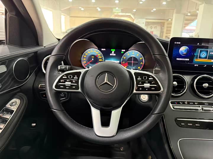 Mercedes-Benz C-Class 2019 C 260 L — фото 9