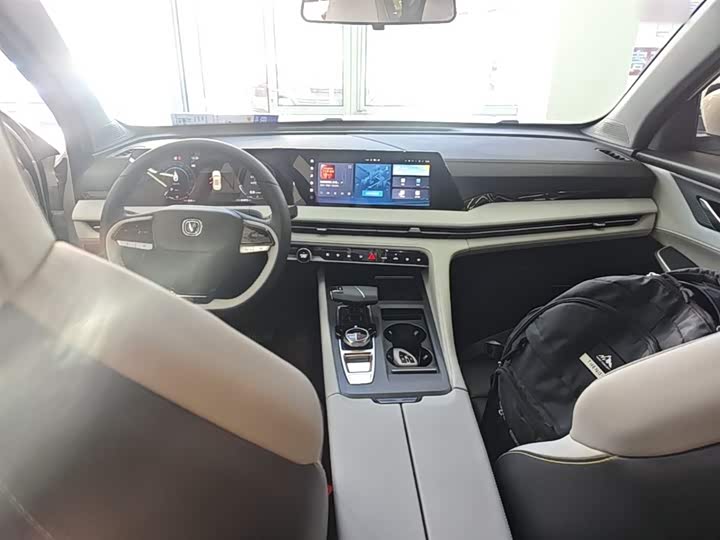 Changan CS75 PLUS 2023 1.5 T ATPremium — фото 10
