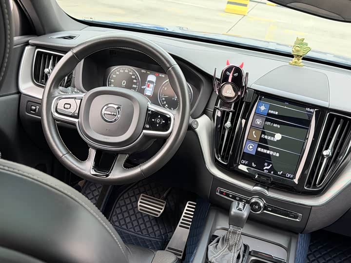 Volvo XC60 2021 T 5 4 WD — фото 8