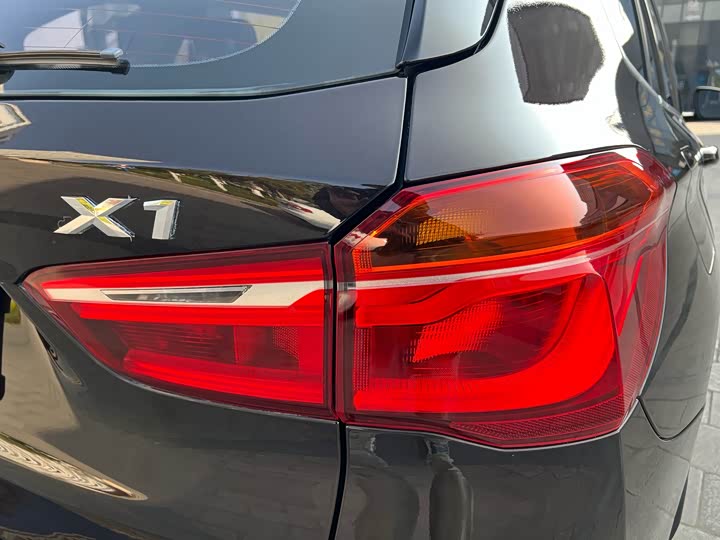 BMW X1 2018 x Drive 20 Li — фото 33