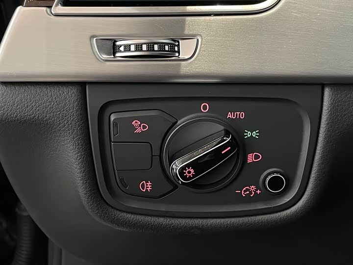 Audi A8 2016 A 8 L 45 TFSI quattro Comfort — фото 23