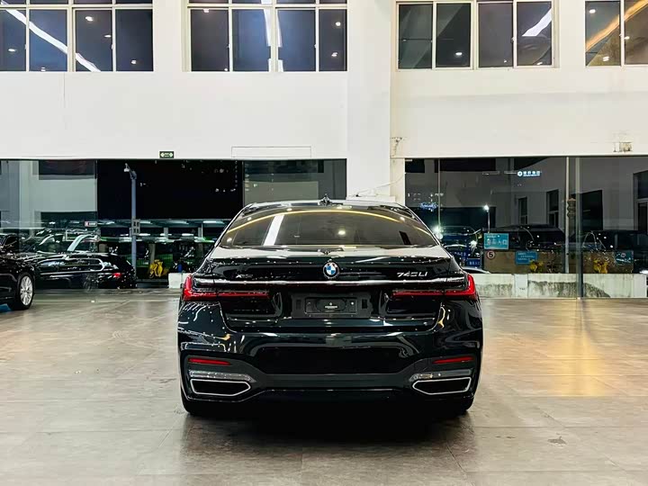 BMW 7-Series 2021 740 Li x Drive M — фото 5