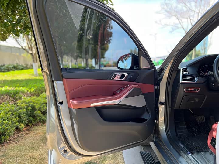 BMW X5 2022 x Drive 30 Li M — фото 17