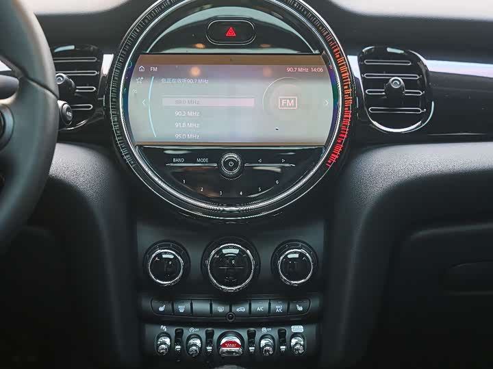 MINI Hatch — фото 16