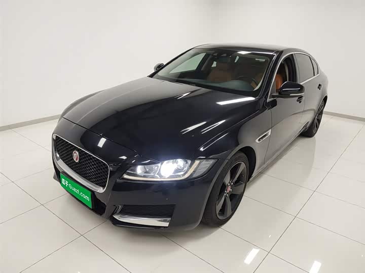 Jaguar XFL 2018 XFL 2.0 T 200 PS — фото 1