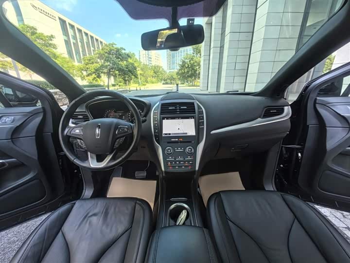 Lincoln MKC 2017 2.0 T 2 WD — фото 13