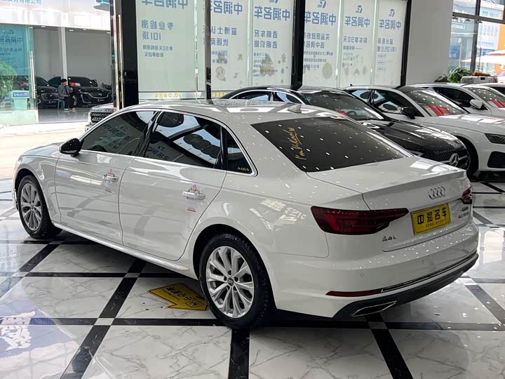 Audi A4L 2019 40 TFSI VI — фото 17