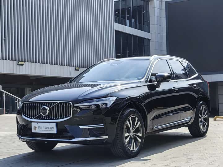 Volvo XC60 2024 B 5 4 WD — фото 2