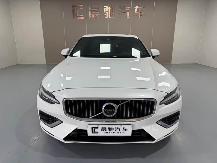Volvo S60 2021 T 4 — фото 2