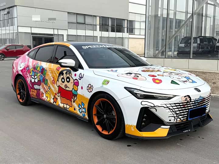 Changan UNI-V 2022 1.5 T — фото 2