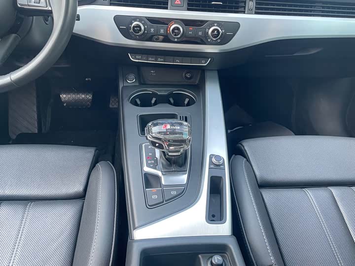 Audi A4L 40 TFSI стиль-динамик — фото 10