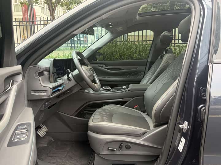 Ford Edge — фото 14