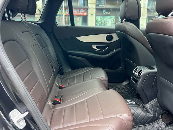 Mercedes-Benz GLC 2020 GLC 260 L 4 MATIC — фото 6