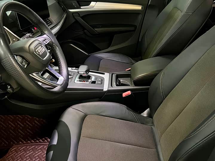 Audi Q5L 2018 40 TFSI V — фото 7