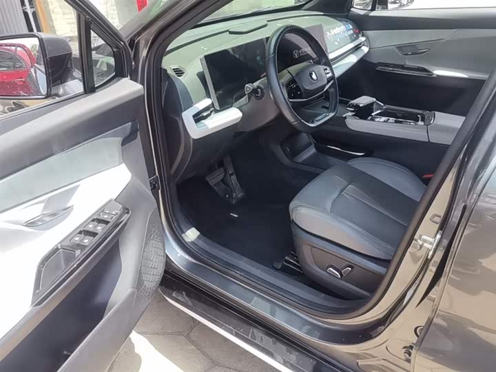 Changan UNI-T 2023 1.5 T Premium — фото 16