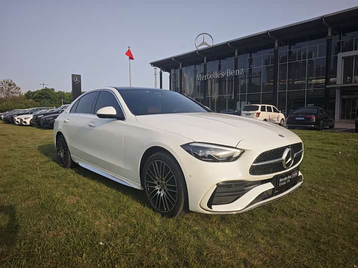 Mercedes-Benz C-Class 2023 C 200 L — фото 3