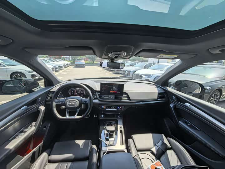 Audi Q5L 2024 40 TFSI — фото 12