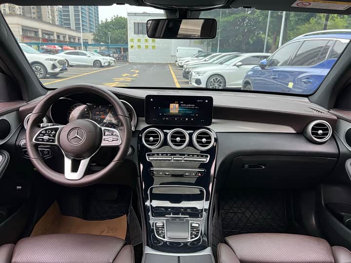 Mercedes-Benz GLC 2020 GLC 260 L 4 MATIC — фото 2