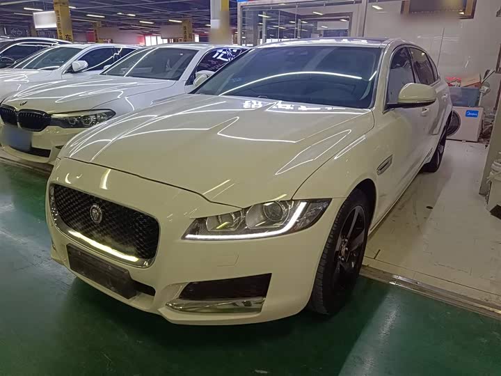 Jaguar XFL 2020 XFL 2.0 T P 200 2 WD
