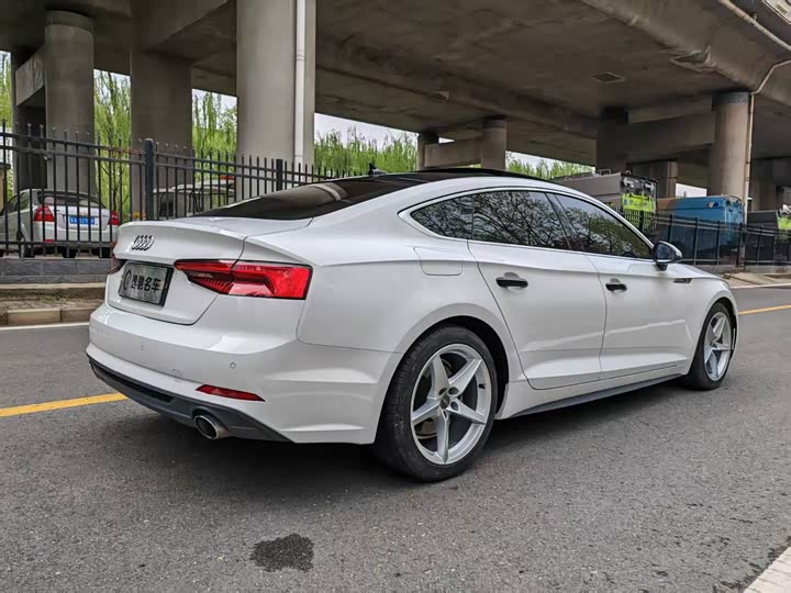 Audi A5 2017 Sportback 40 TFSI — фото 4