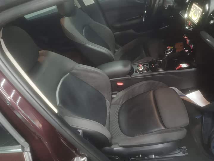 MINI Clubman — фото 4