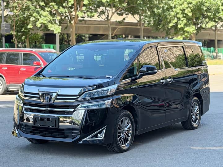 Toyota Vellfire — фото 2