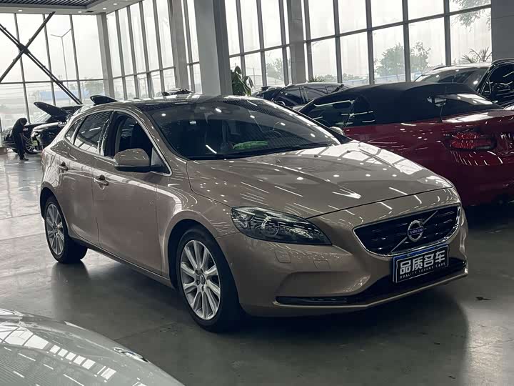 Volvo V40 2016 T 4 — фото 2