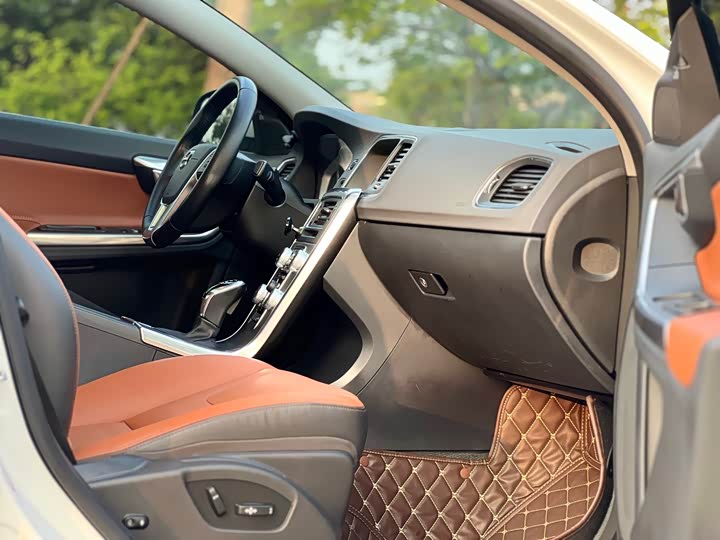 Volvo S60 2019 S 60 L T 5 — фото 15