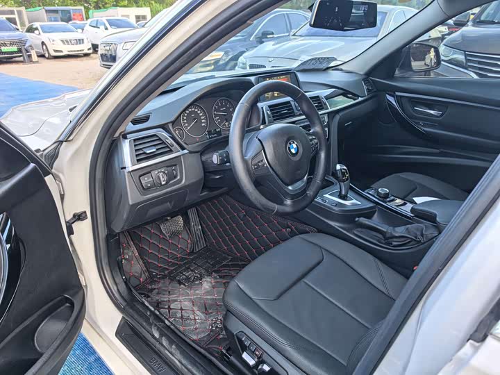 BMW 3 Series 320Li стиль — фото 4