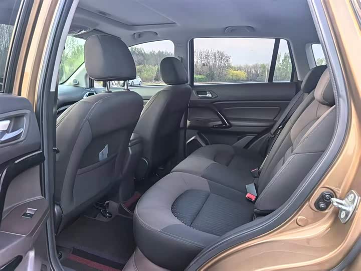 Trumpchi GS4 2015 200 T G-DCT — фото 10